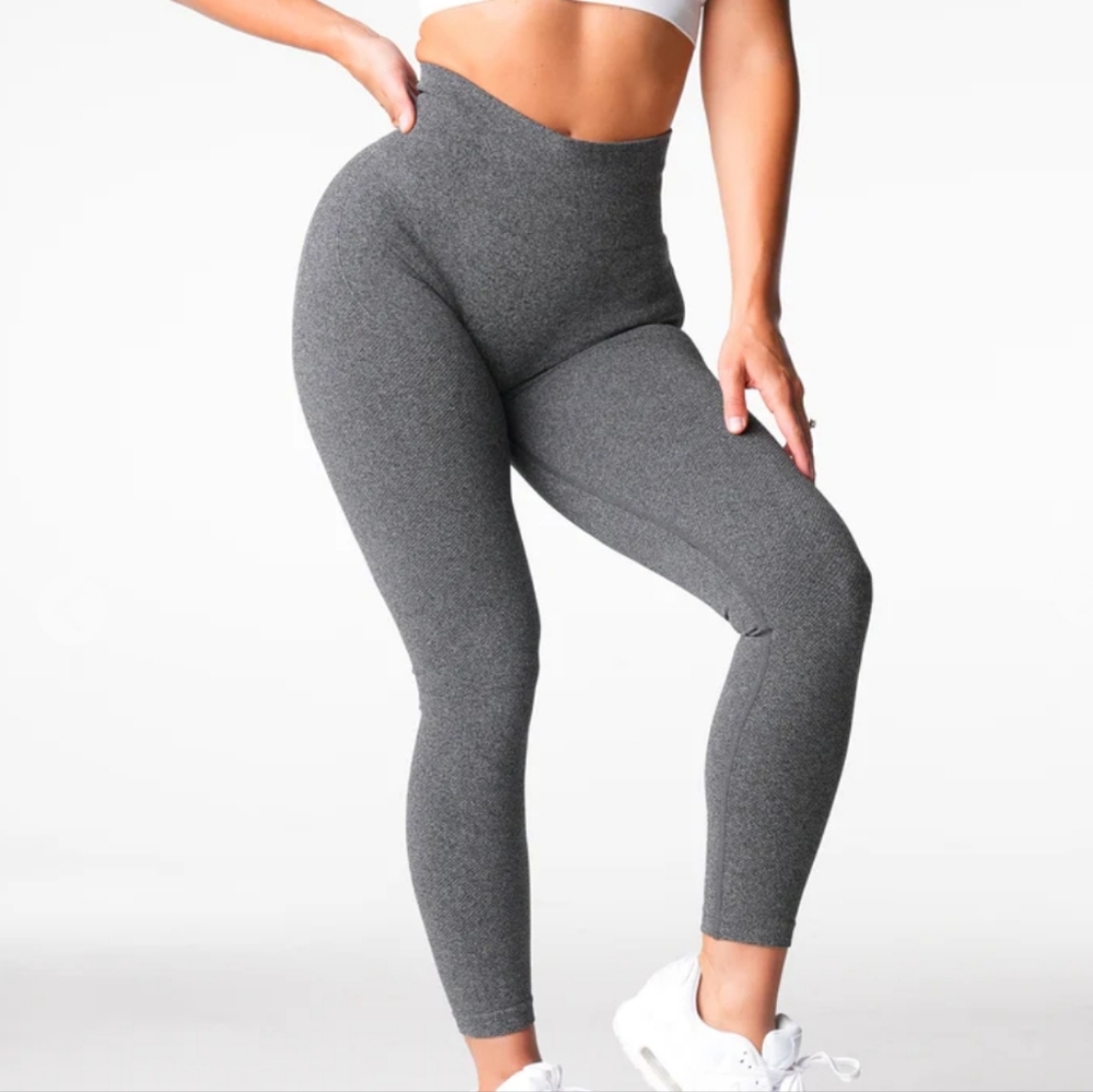 080 NWT NVGTN Black Speckled Lift Seamless Leggings Size Small